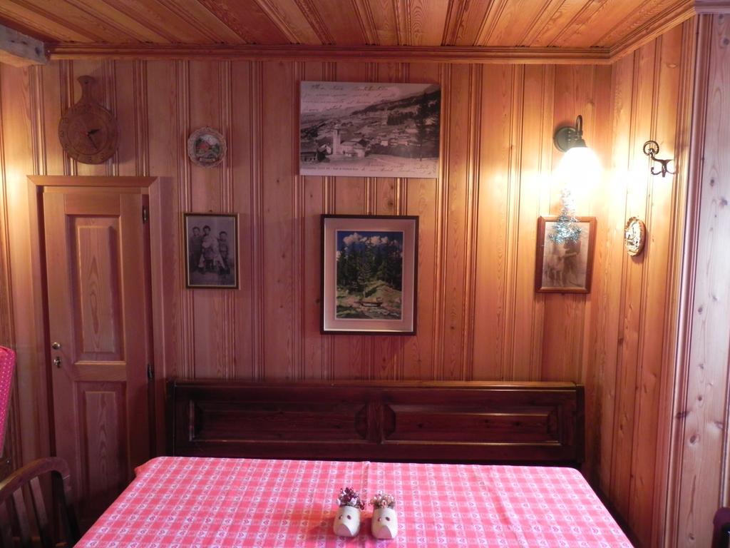 Le Vieux Rascard Chambres D'Hotes Champoluc Exterior foto
